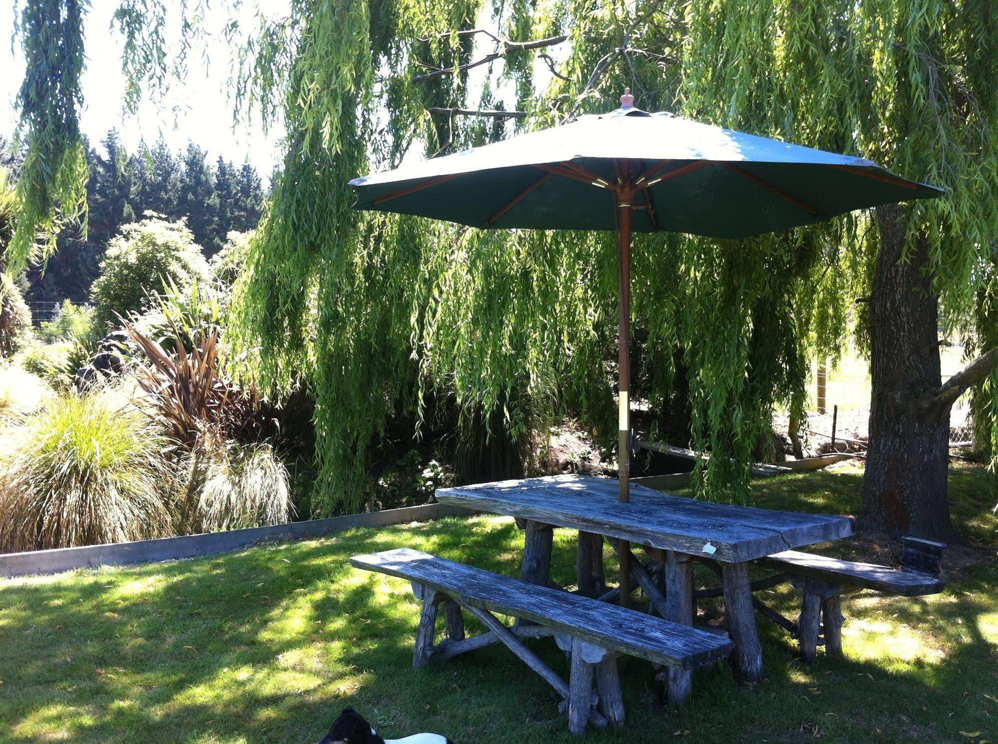 The Meadows Villa Christchurch Extérieur photo